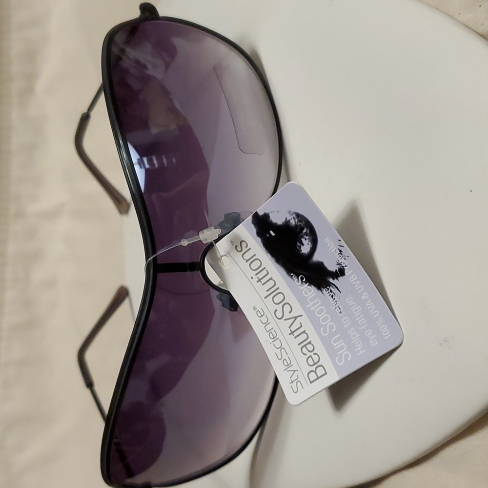 Sun Soothers Sunglasses 21